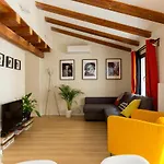 CASTA 3 - Duplex de dos dormitorios en el Centro Histórico con opcion de garaje