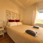 Apartamentos Dos Torres Tolkien - Parking y vistas