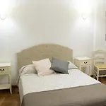 Apartamenticos Plaza Las Armas II