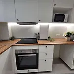 Moderno Piso Junto Al Pilar