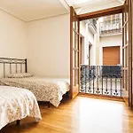 Pasaje De Los Giles Con Garaje