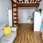 Apartamentos Almada - Calle Alfonso - Plaza Sas
