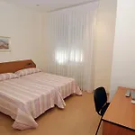Hostal Cataluña