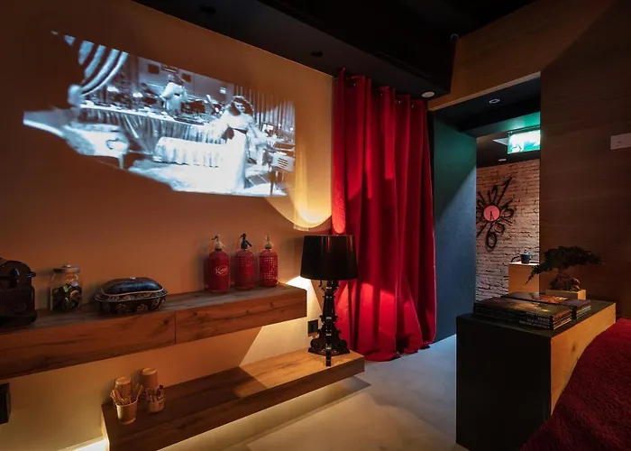 Zrooms&Suites Hostel Boutique