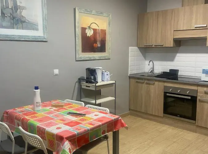 Apartamento Clave Center - 2 Dormitorios con 2 Baños - 3º Sin Ascensor -No Fumadores