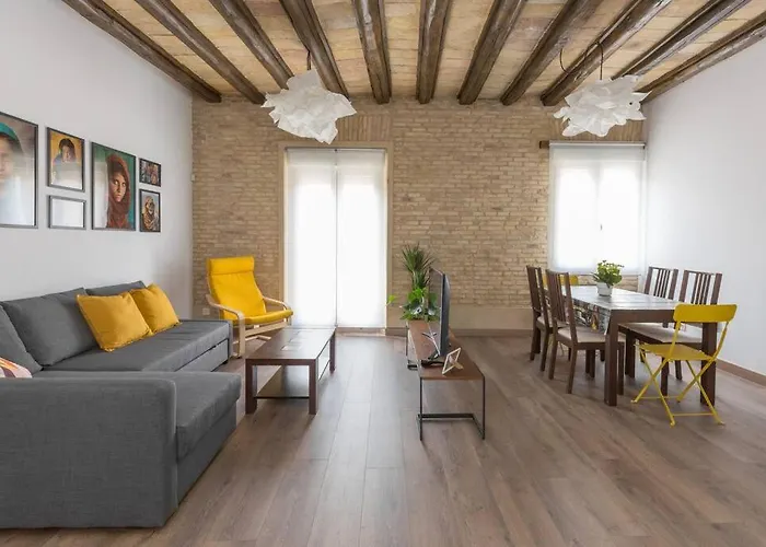 Sb1 - 2 Bedroom Apartment In Historic Center