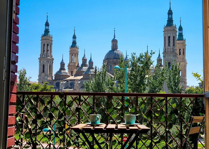 Front Views To El Pilar Comotucasa
