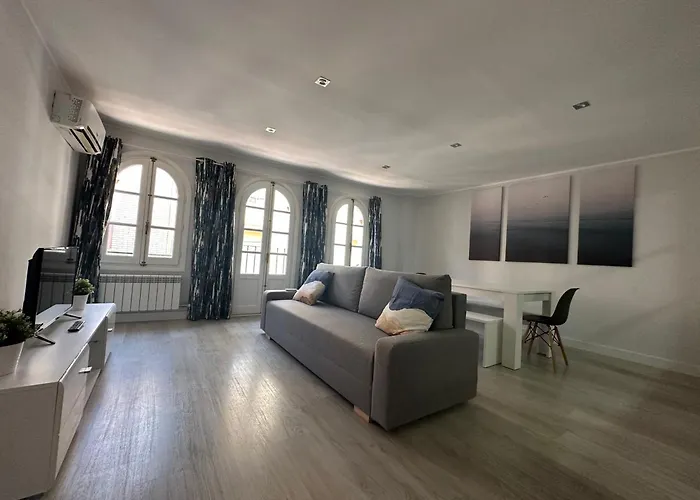 Apartamentos Dos Torres Sindarin
