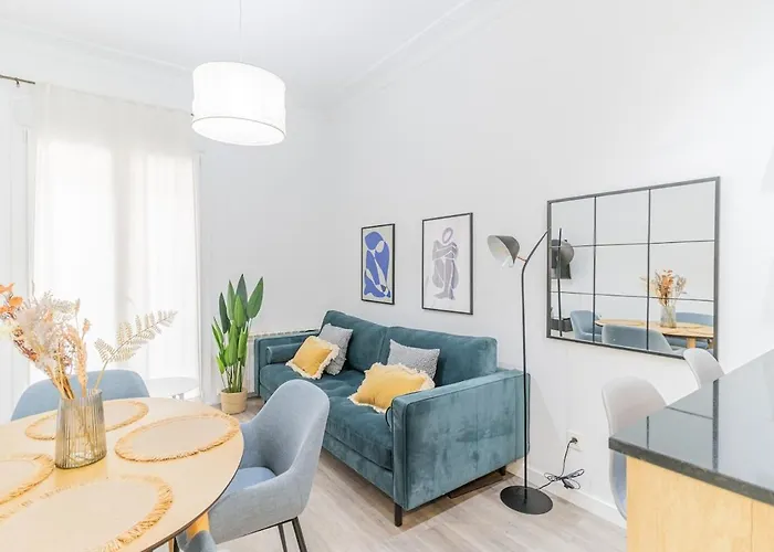 Your Luxury Getaway In Downtown Zaragoza