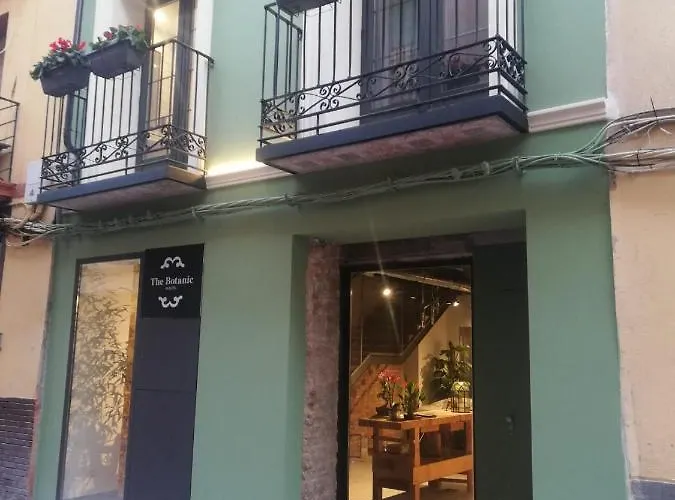 Vtz The Botanic Hostel