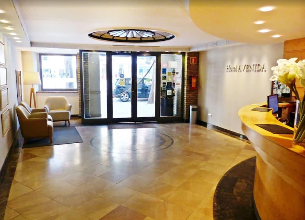 Avenida Hotel