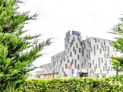 Hotel Yit Ciudad De