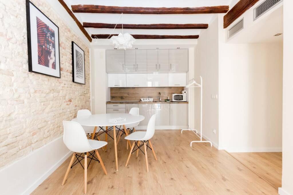 Casta 2 - Céntrico De Un Con Opción De Garaje Apartamento Zaragoza