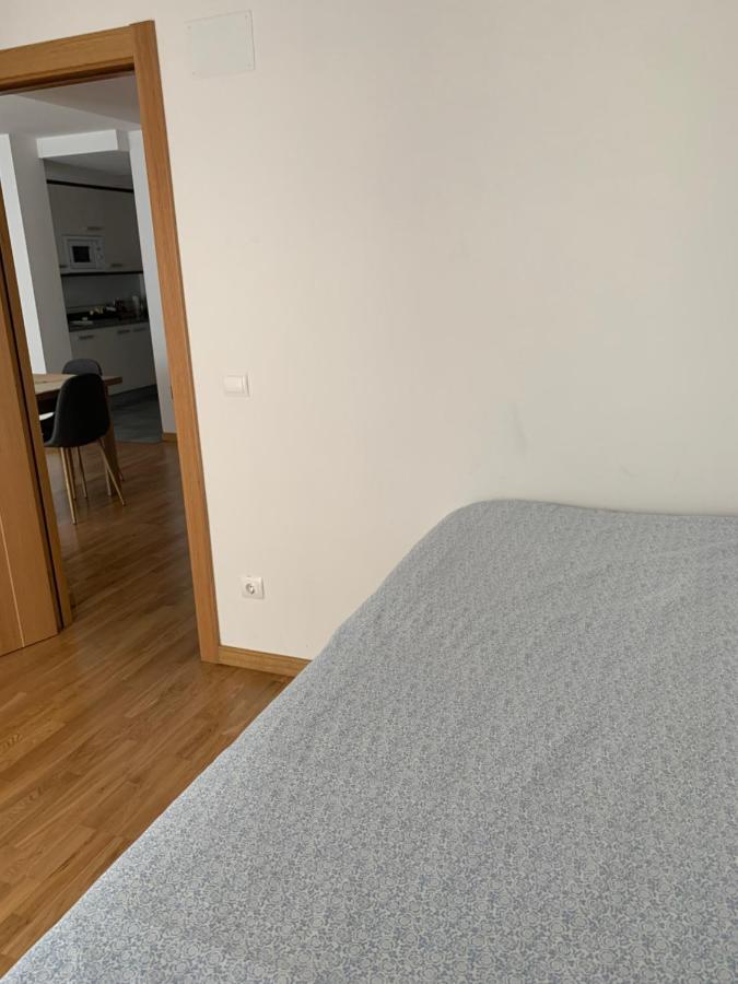 New, Cozy Plaza Del Pilar-fuenclara Apartment *