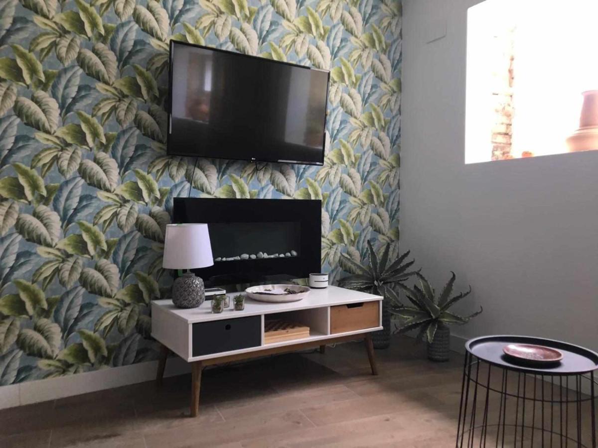 Apartamento En Pleno Centro De Tacones Lejanos * Zaragoza