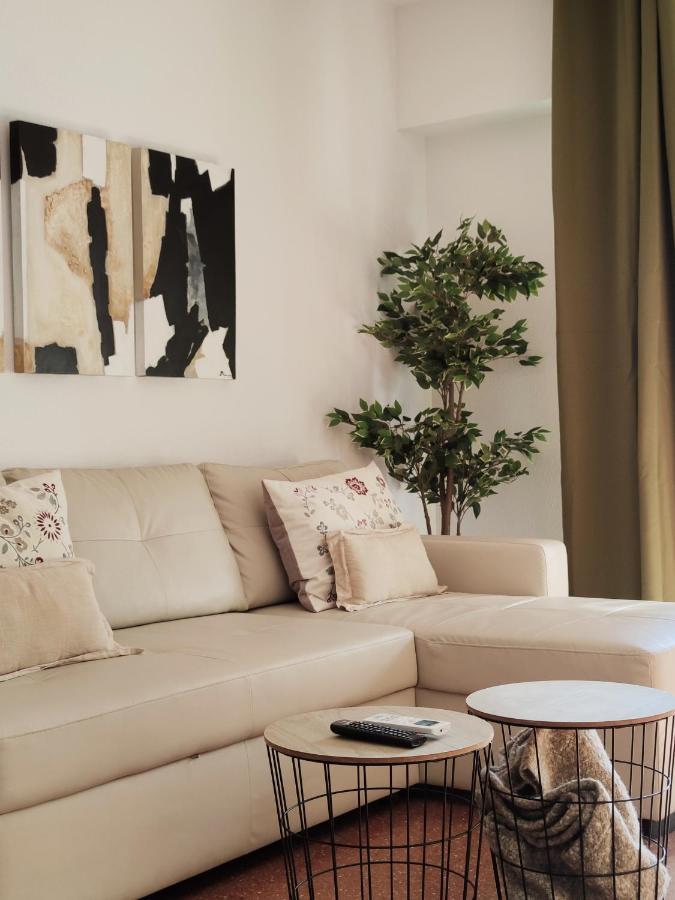 Apartamento En C/ Genoveva Torres Morales Apartamento *