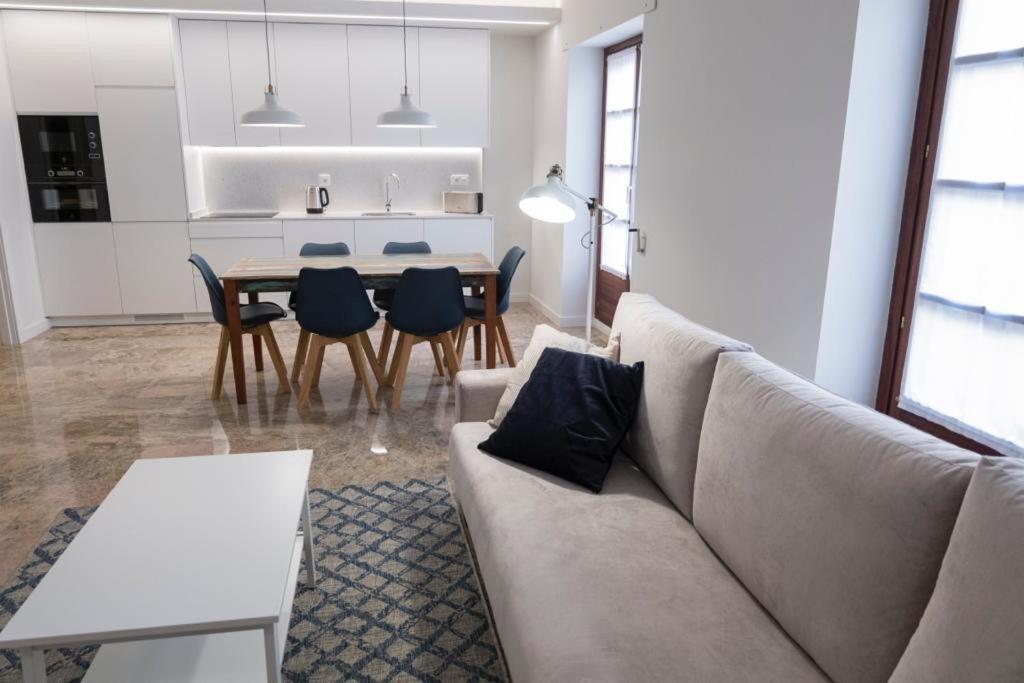 Apartamento Dos Leones Zaragoza