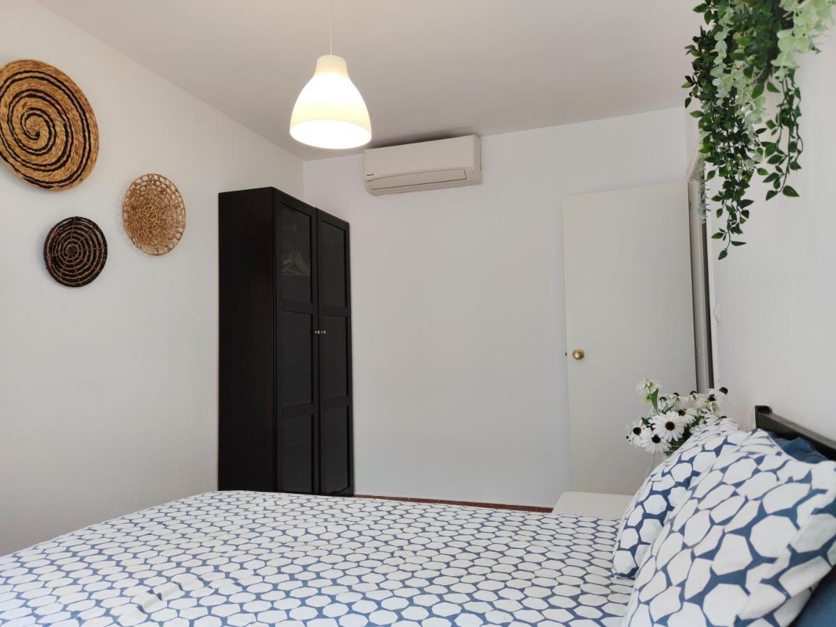 Apartamento En C/ Genoveva Torres Morales Apartamento *
