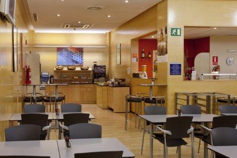 Hotel Yit Ciudad De