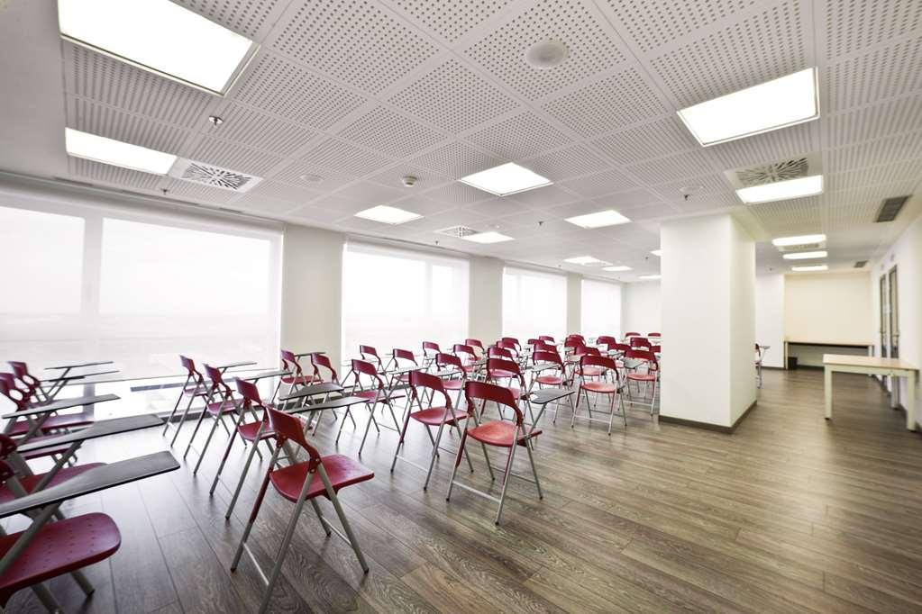 Sercotel Plaza Feria 4*