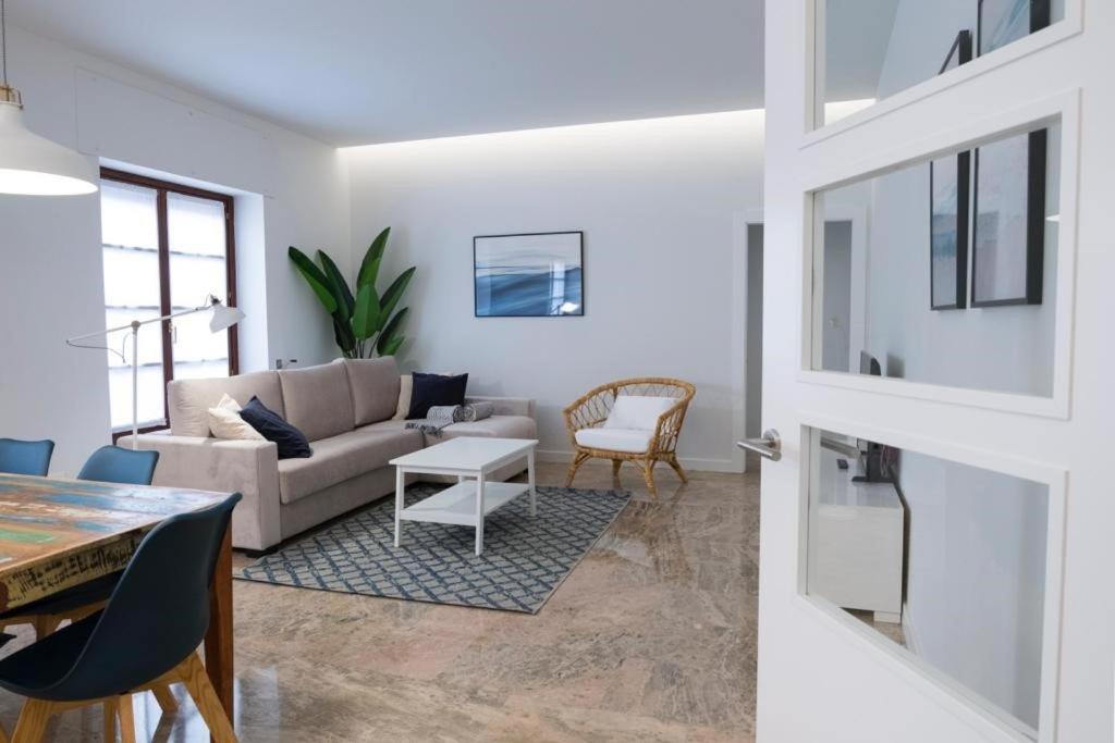 Apartment Dos Torres Exclusivos En Calle Alfonso I *