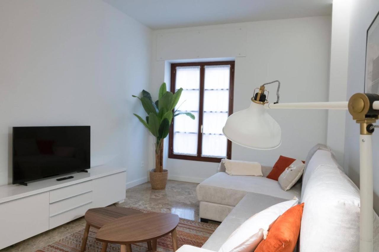 Apartamento Dos Torres Lórien Edificio De Con Ubicación Privilegiada En Calle Alfonso I