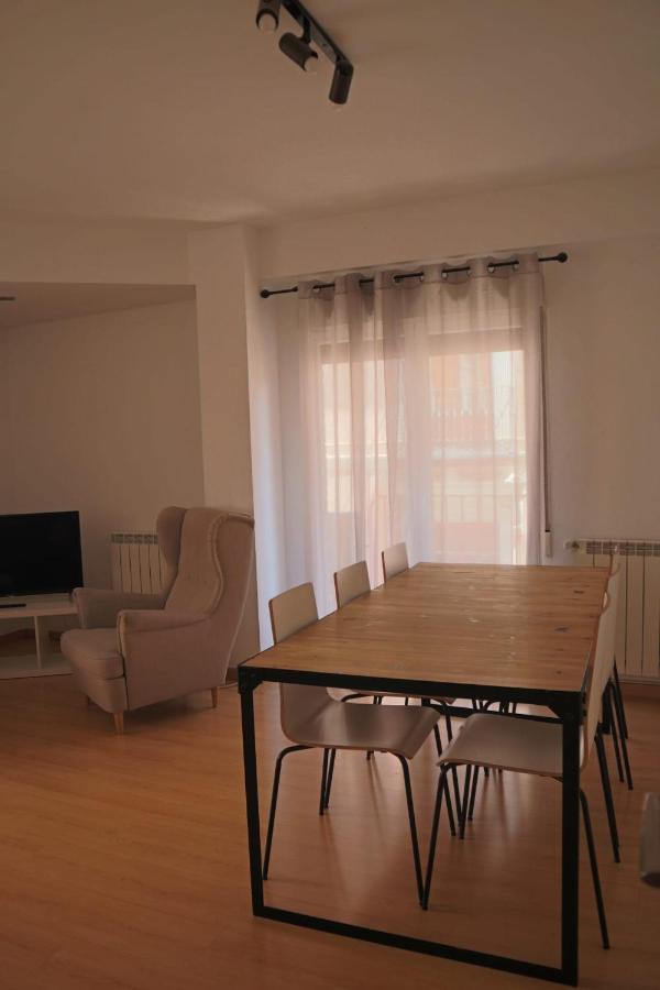 Az El Balcon De Atares Apartment Zaragoza