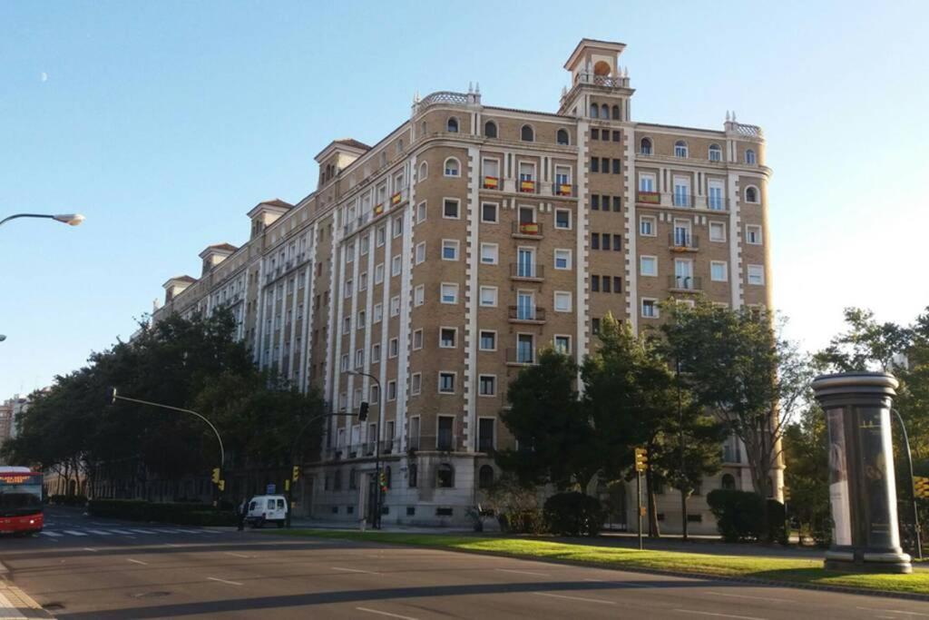 Cómodo, Bien Ubicado Y 2 Plazas Parking Apartamento