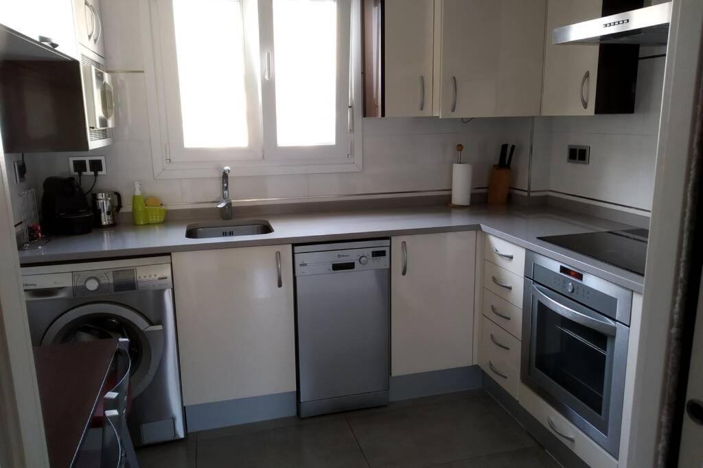 Apartamento Cómodo, Bien Ubicado Y 2 Plazas Parking Zaragoza