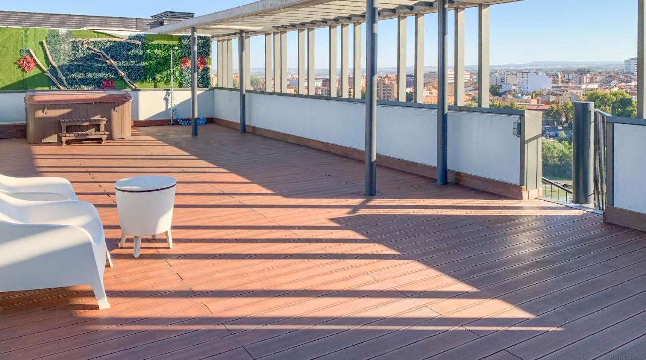 ático Mejores Vistas Al Pilar Jacuzzi Y Garaje Apartamento Zaragoza