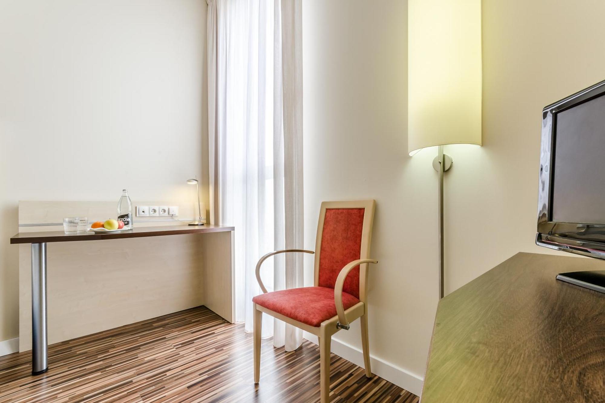 Yit Ciudad De Hotel Zaragoza