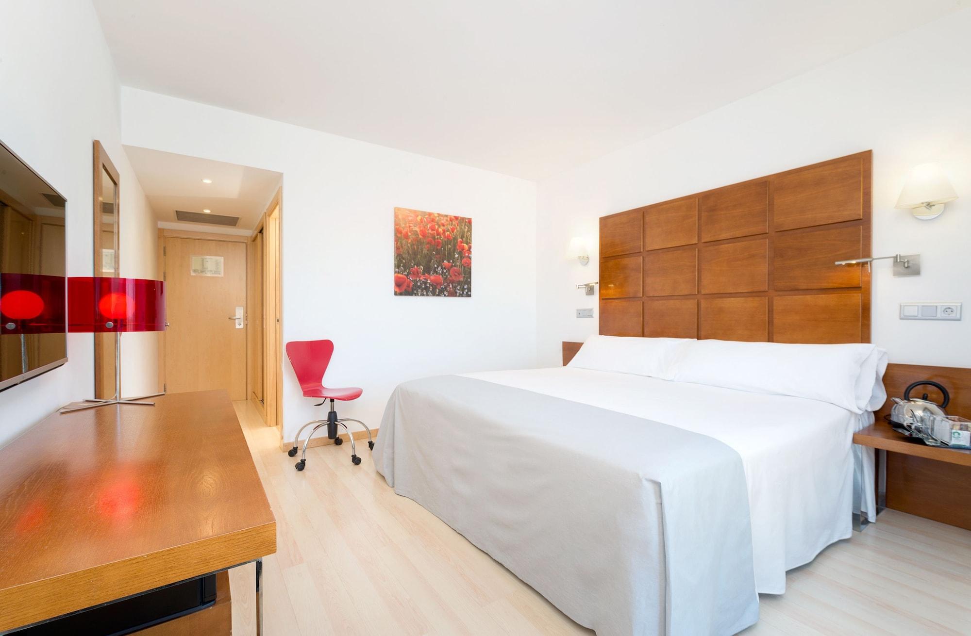 Zentral Ave Hotel