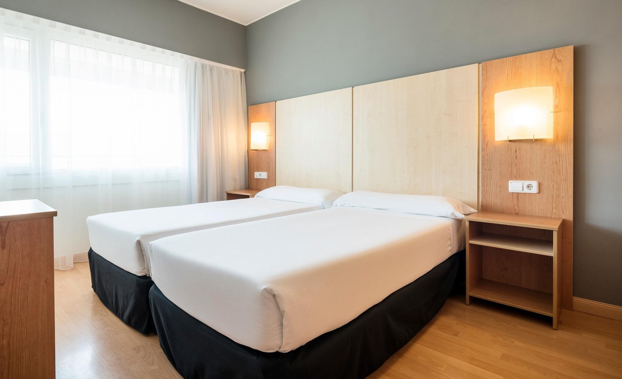 Ilunion Romareda Hotel