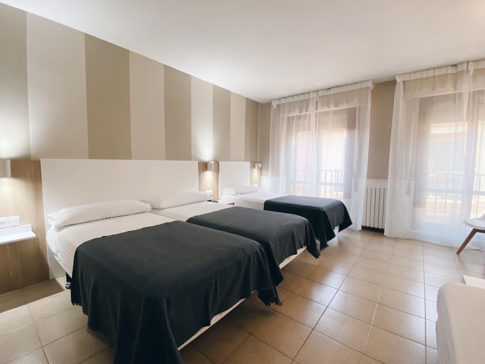 Hotel Rio Arga 2*