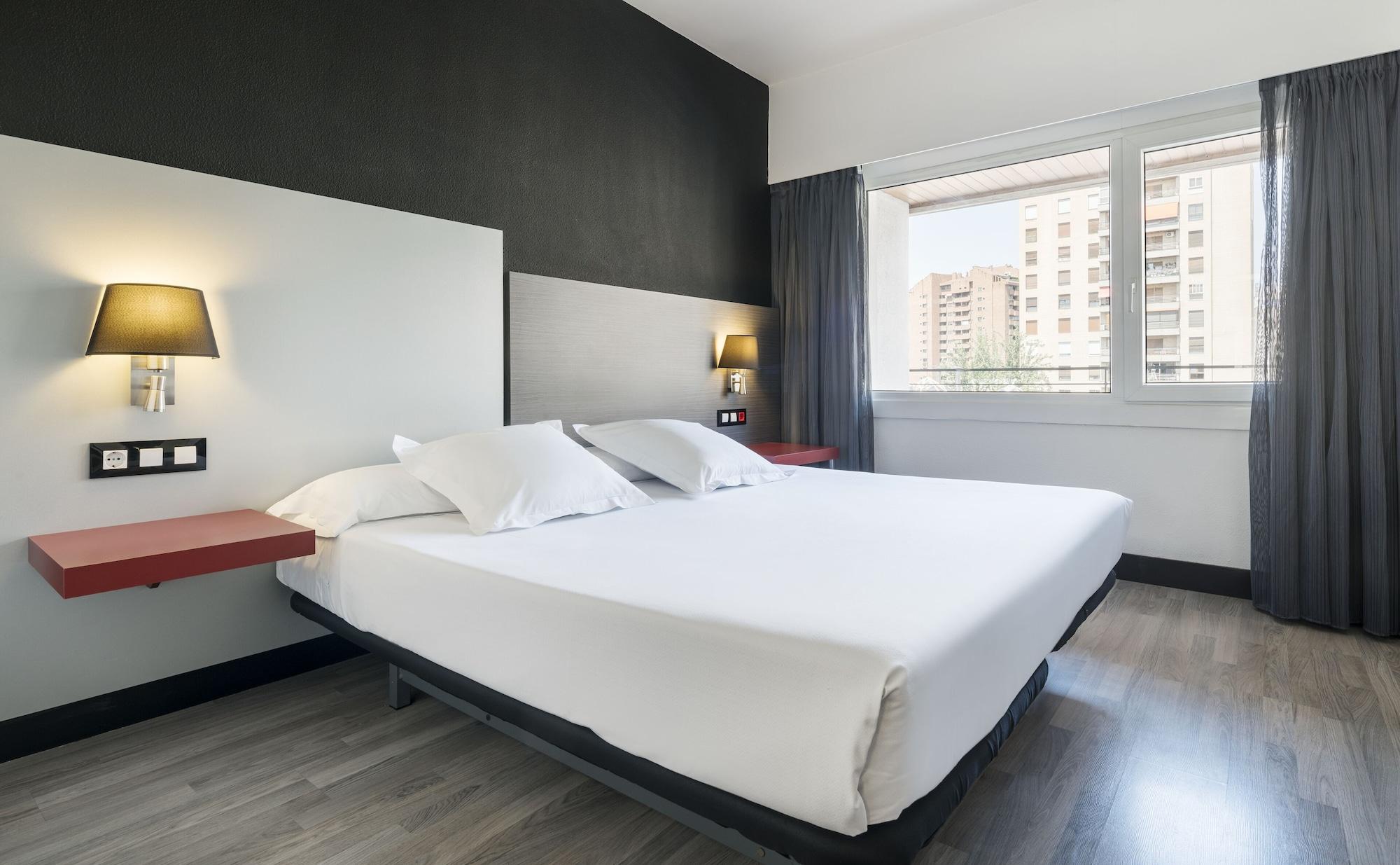 Ilunion Romareda Hotel