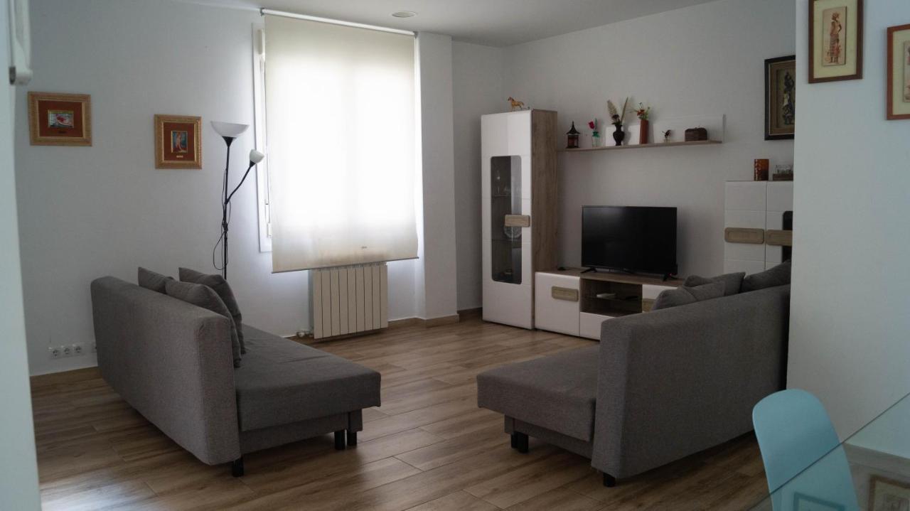 Y Sus 2 Catedrales Apartamento