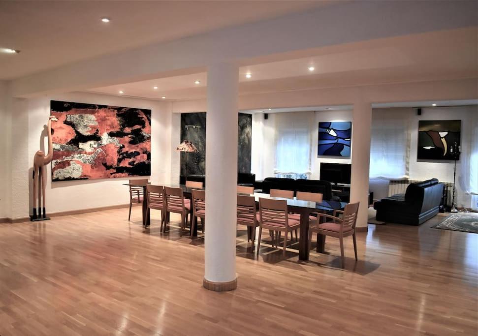 Casa Con Terrazas Apartamento