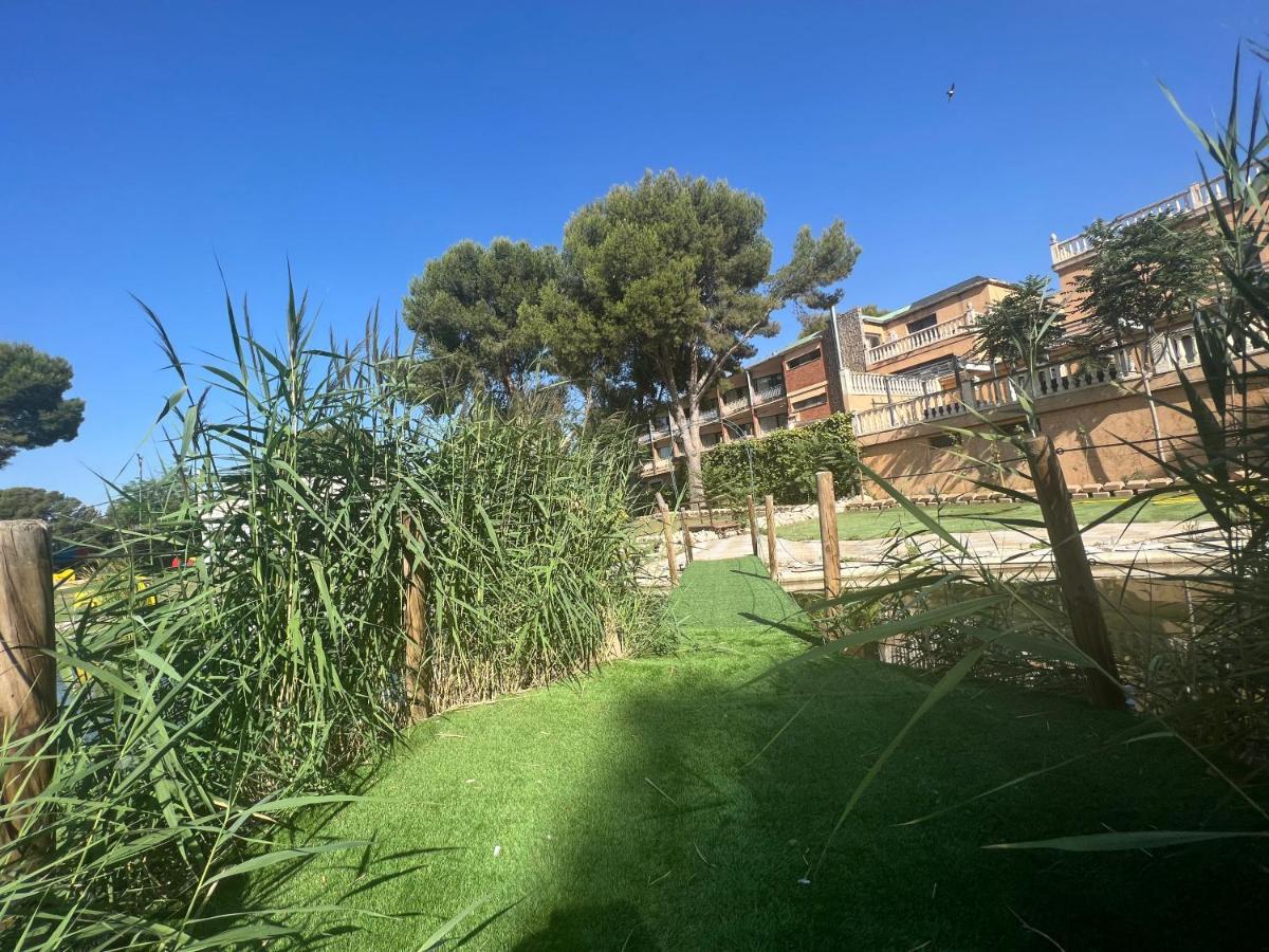 El Cisne Hotel
