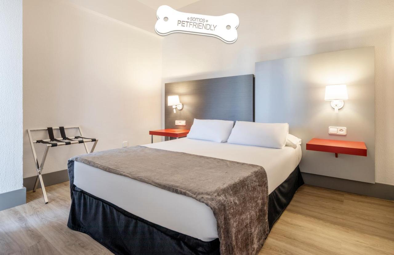 Hotel Ilunion Romareda 4*
