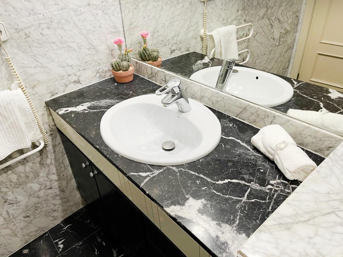 Encantador De 125 M2 En Pleno Centro - Netflix-prime Apartamento *