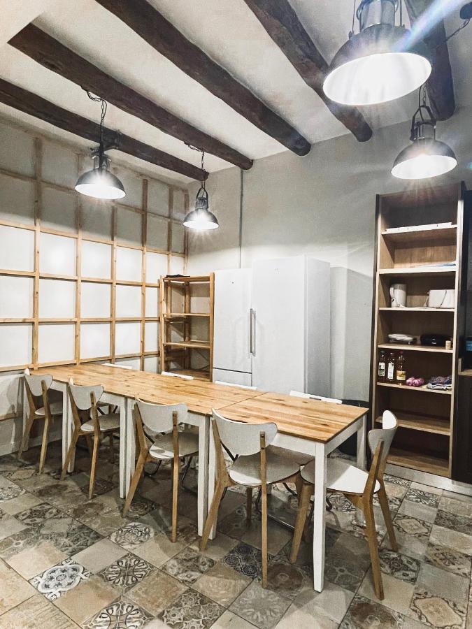 Az The Old Town - Coliving Pensión