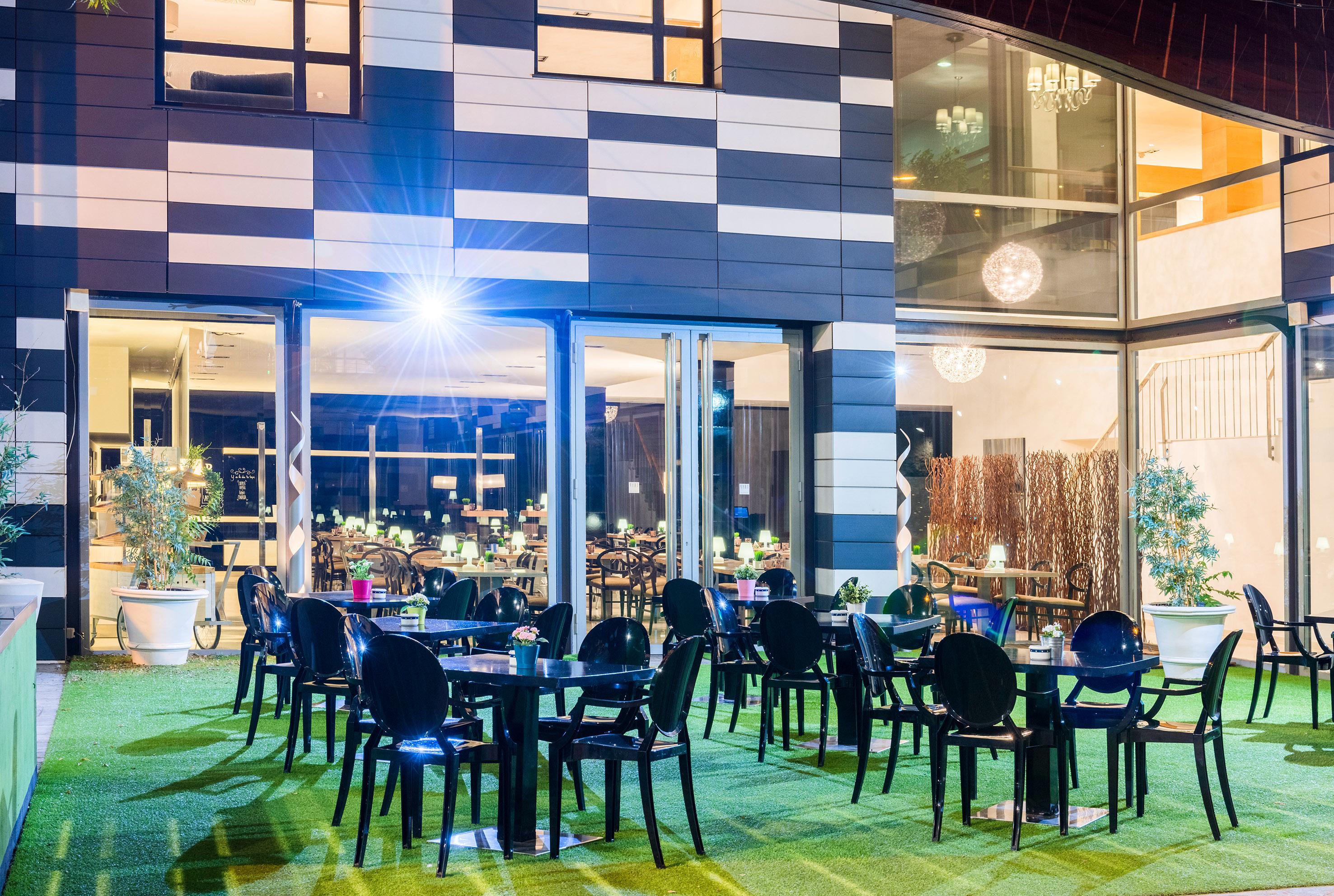 Zentral Ave Hotel 4*