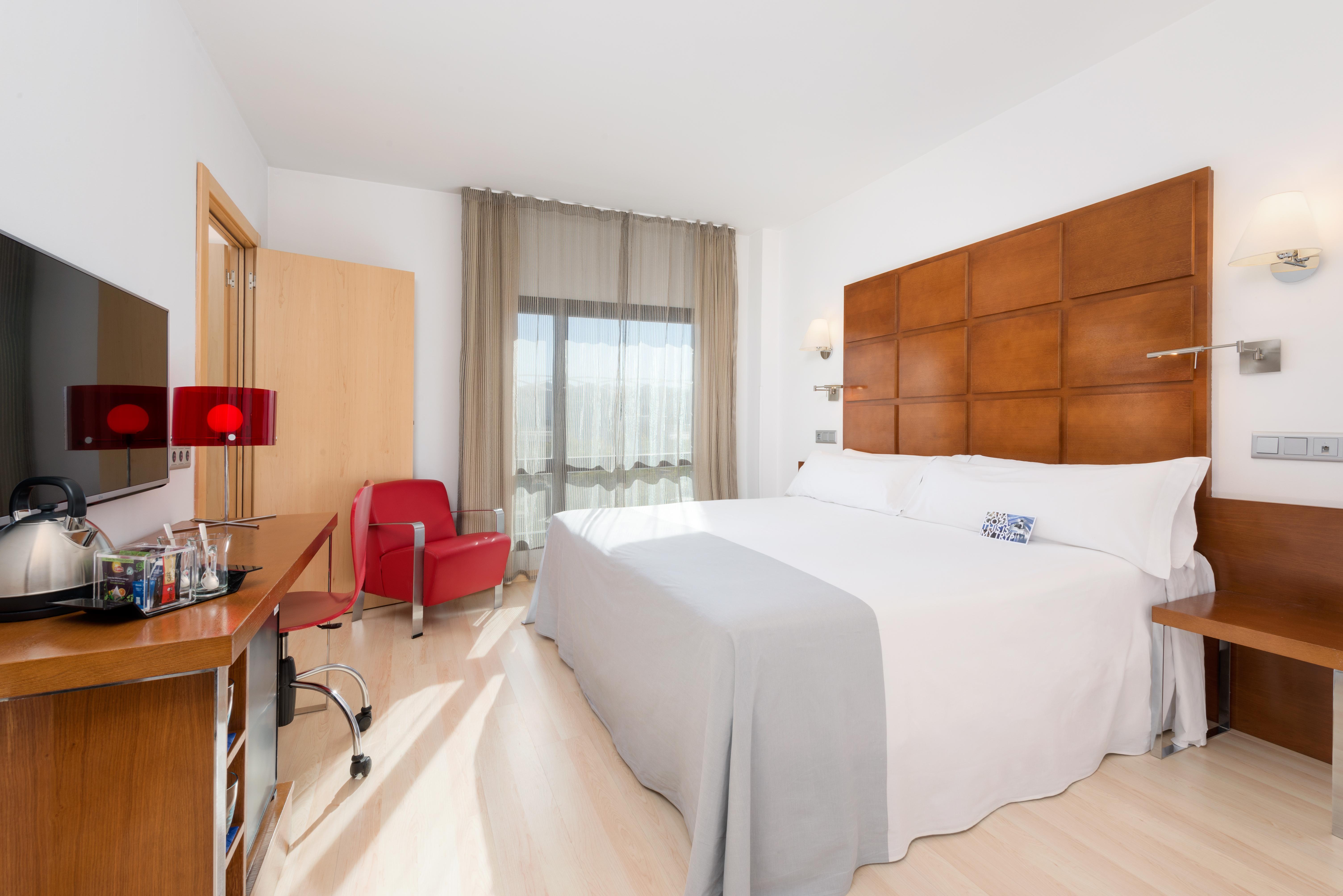 Zentral Ave Hotel