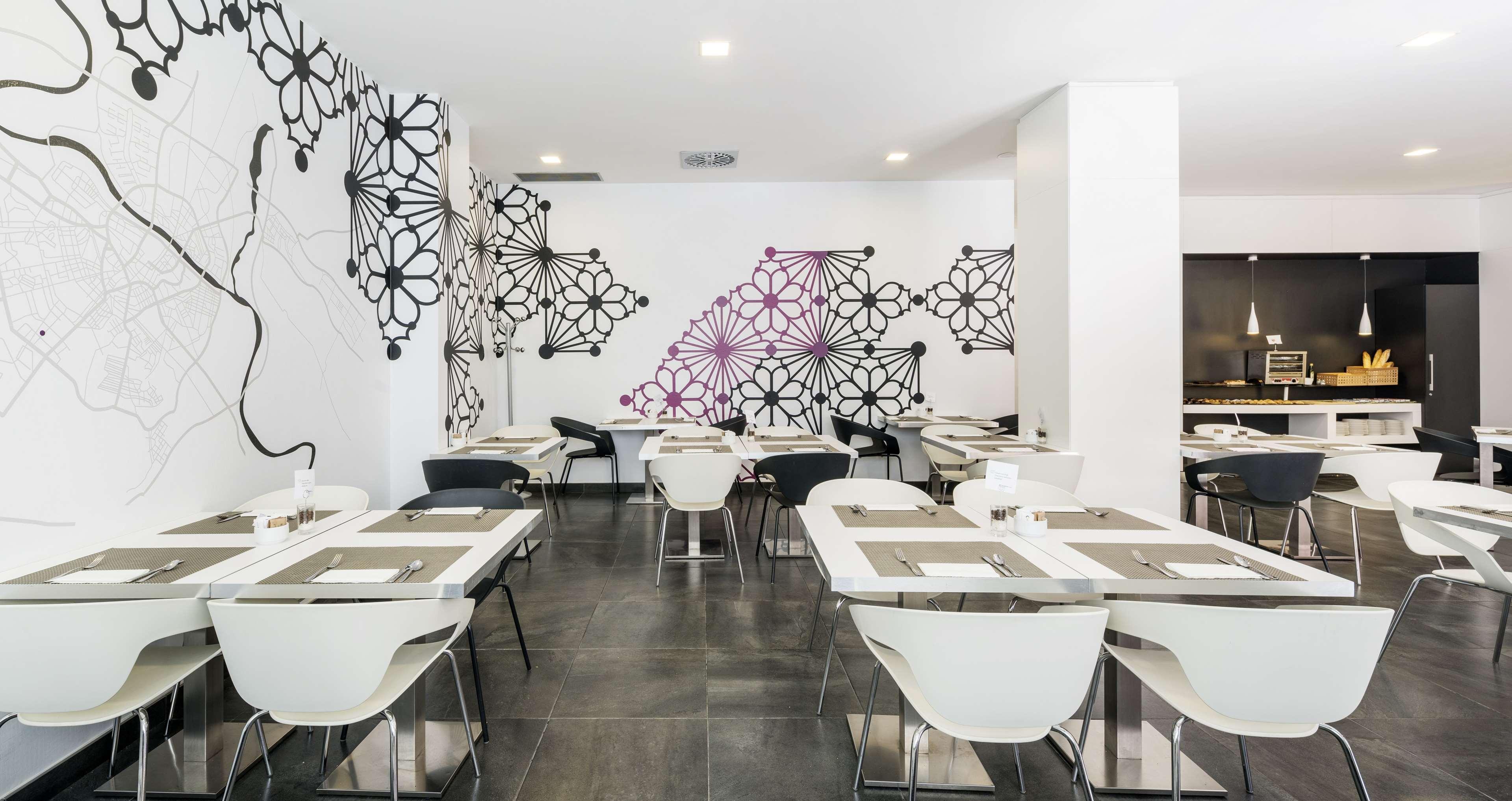 Ilunion Romareda Hotel