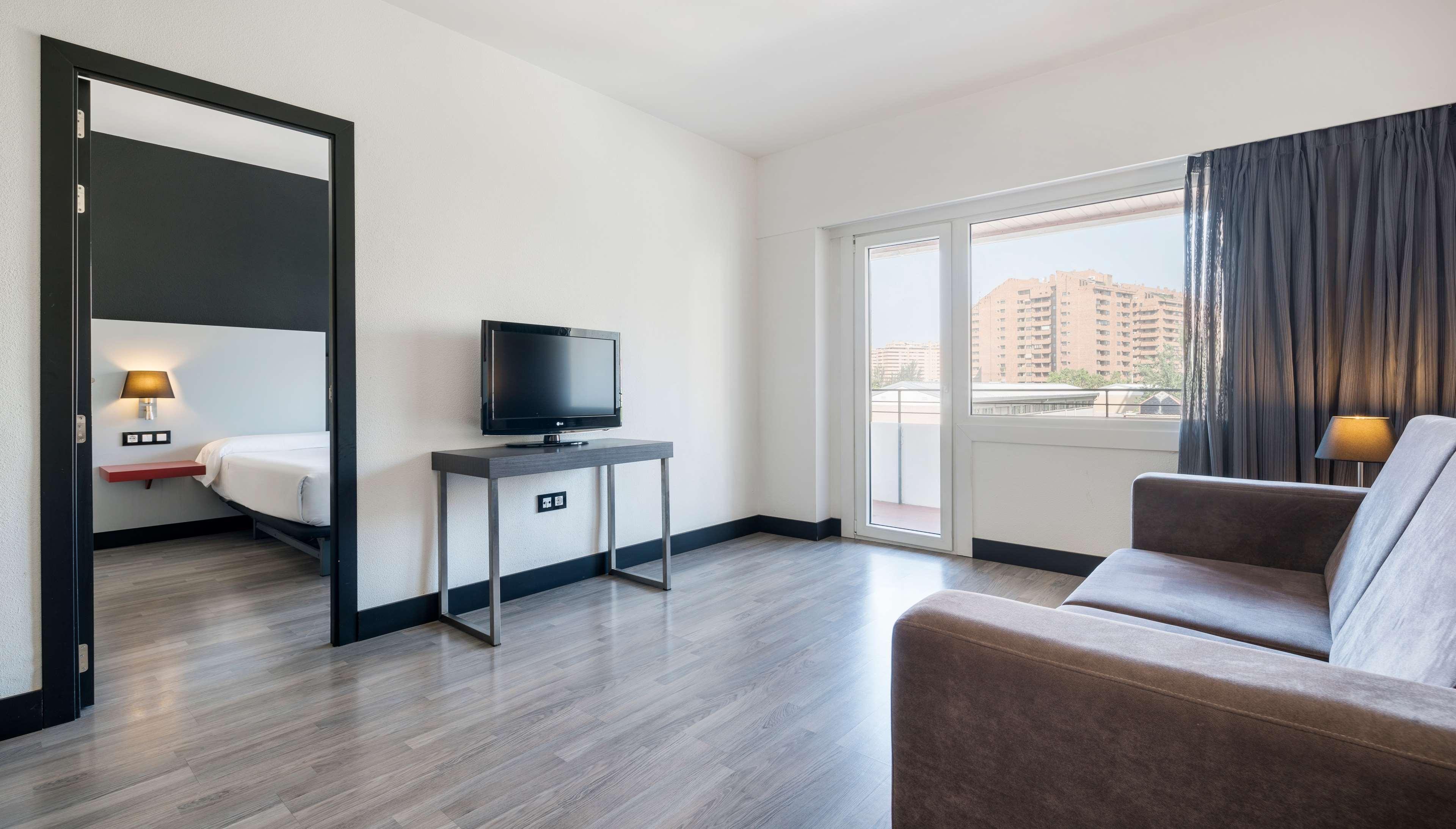Ilunion Romareda Hotel
