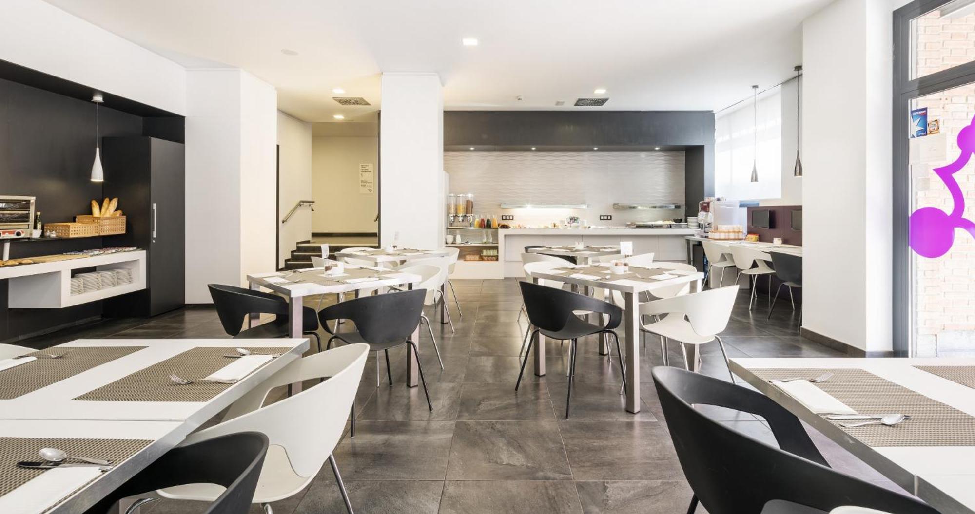 Hotel Ilunion Romareda Zaragoza