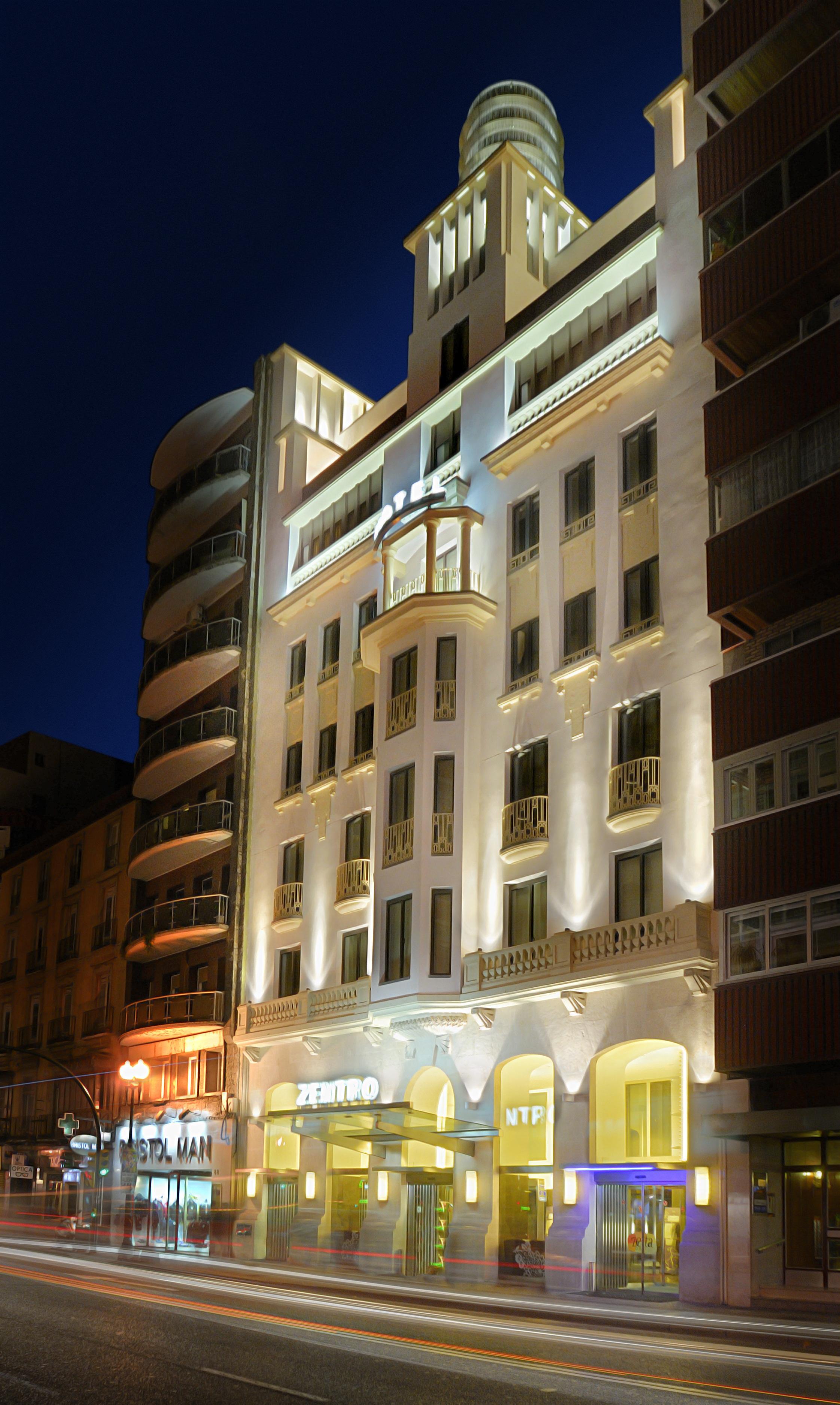 Vincci Zentro Hotel 4*