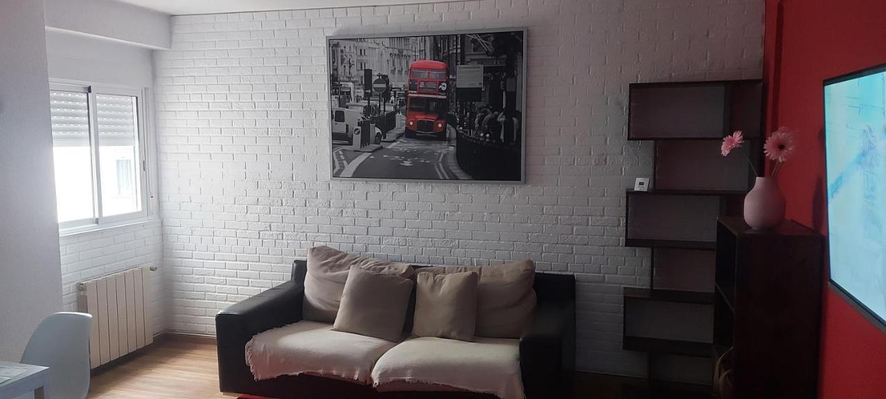 Precioso Piso-apartamento En Barrio De Zaragoza