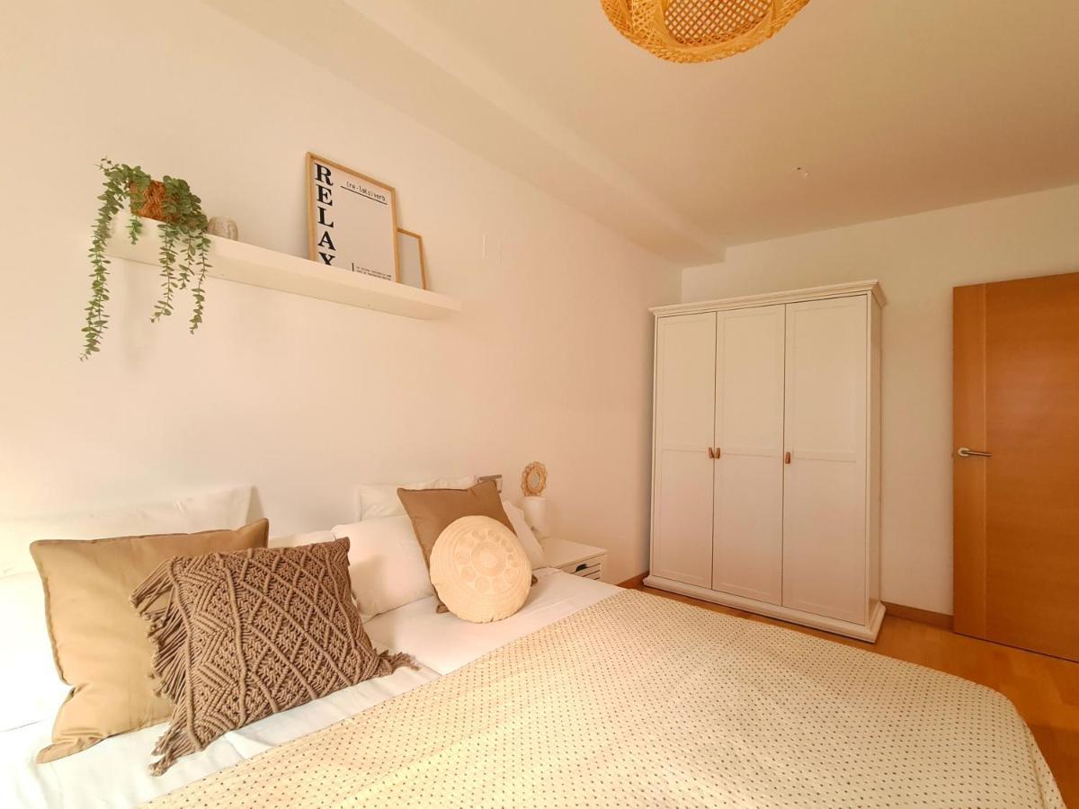 Dos Torres La Comarca - Jardín Y Parking Privado Gratis