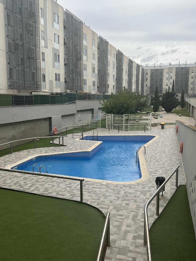 Murohouse Con Piscina Zaragoza